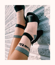 Load image into Gallery viewer, The Hustle Socks: Puff Pink/Silver
